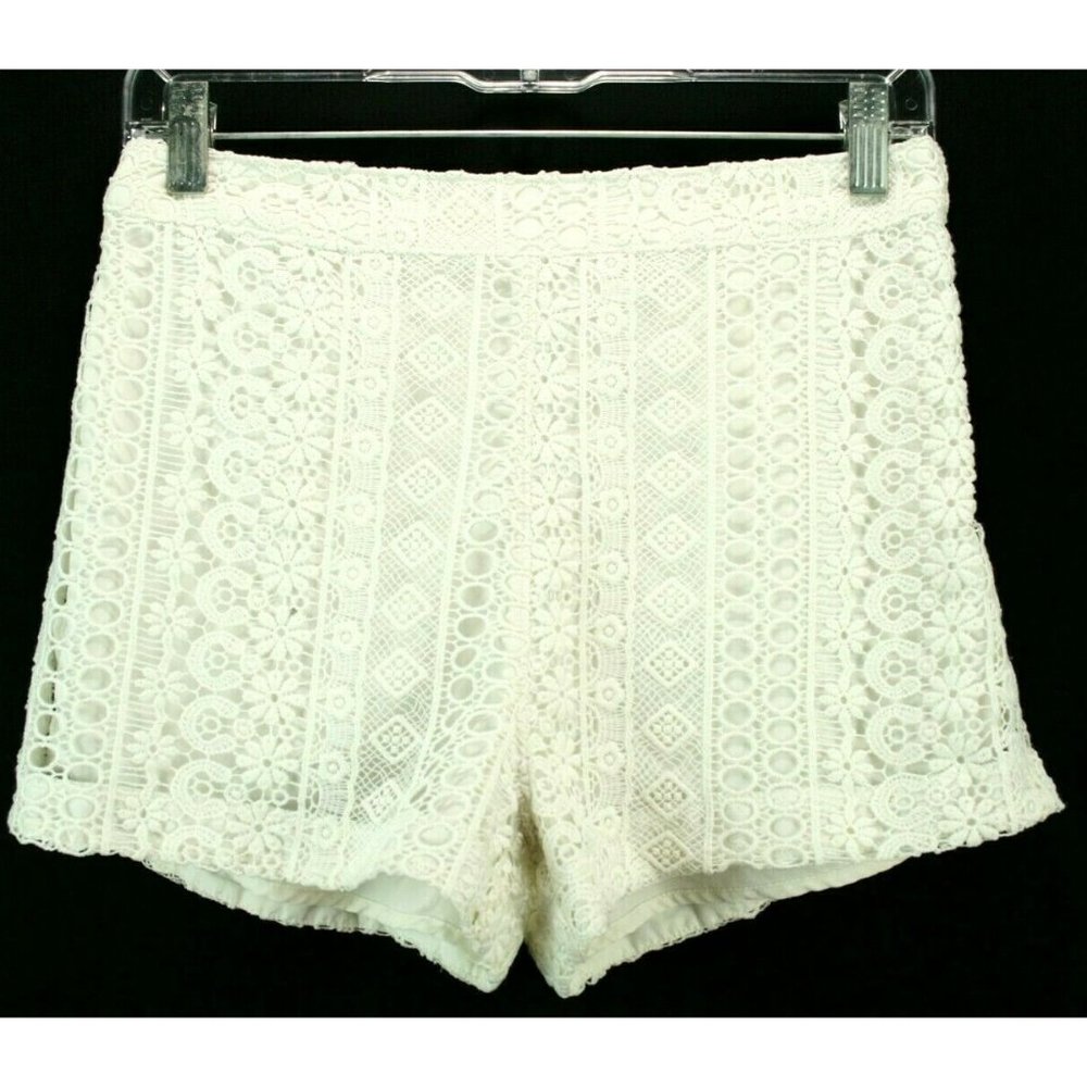 Hollister Shorts Womens Sz 5  Off White Lace Doily High Rise Booty Side Zip